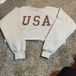 Cropped crew neck